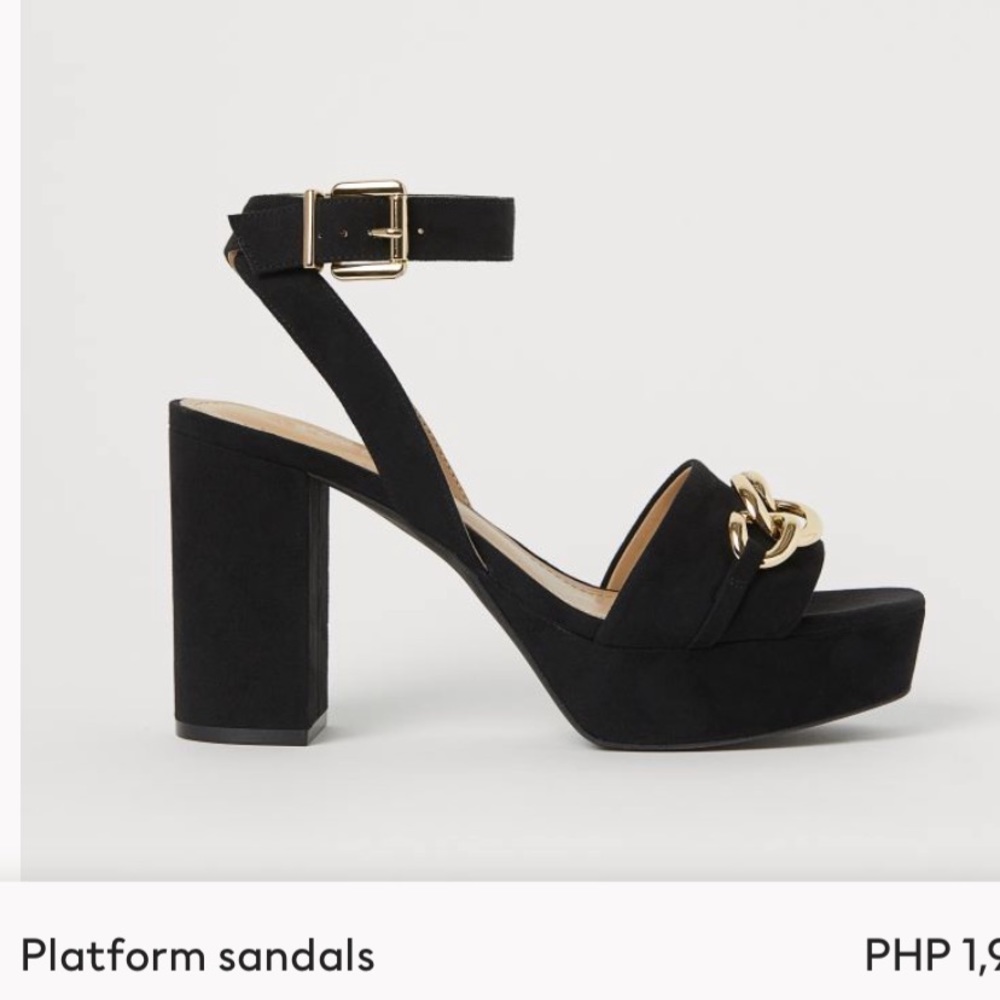 NWT Black platform sandals